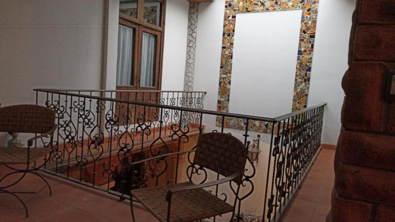 La Casa De Piedra Bed & Breakfast El Carmen  ภายนอก รูปภาพ