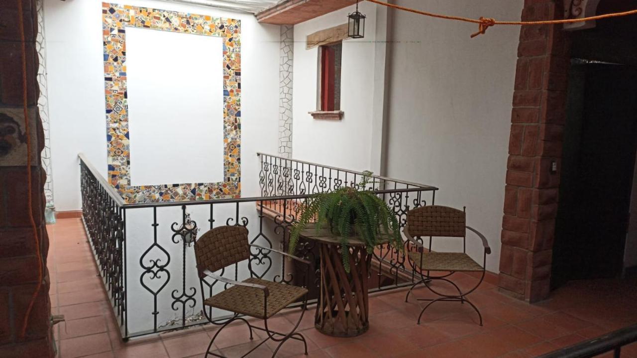 La Casa De Piedra Bed & Breakfast El Carmen  ภายนอก รูปภาพ